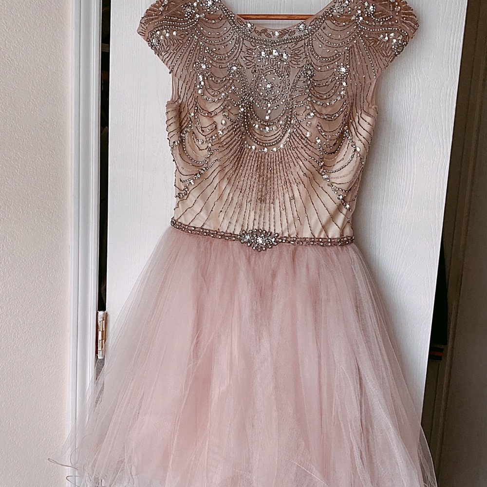 savannah nights ☆ homecoming dress (size 6)